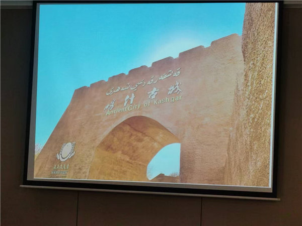 “金色胡杨 南疆盛景”秋摄漫旅行空调专列13日游